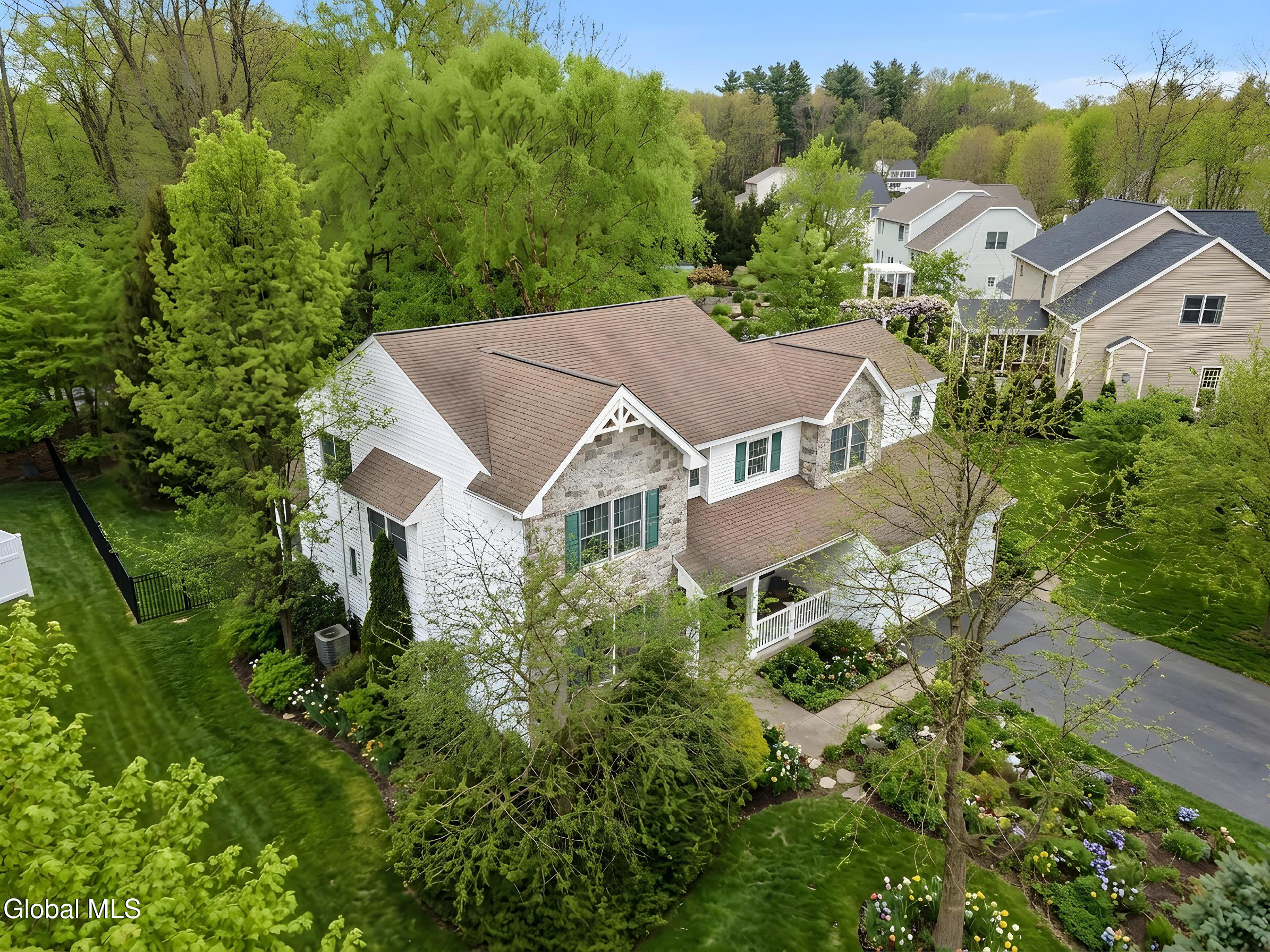 12 Patriot Circle Clifton Park NY 12065