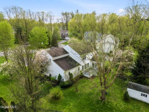 12 Patriot Circle Clifton Park NY 12065