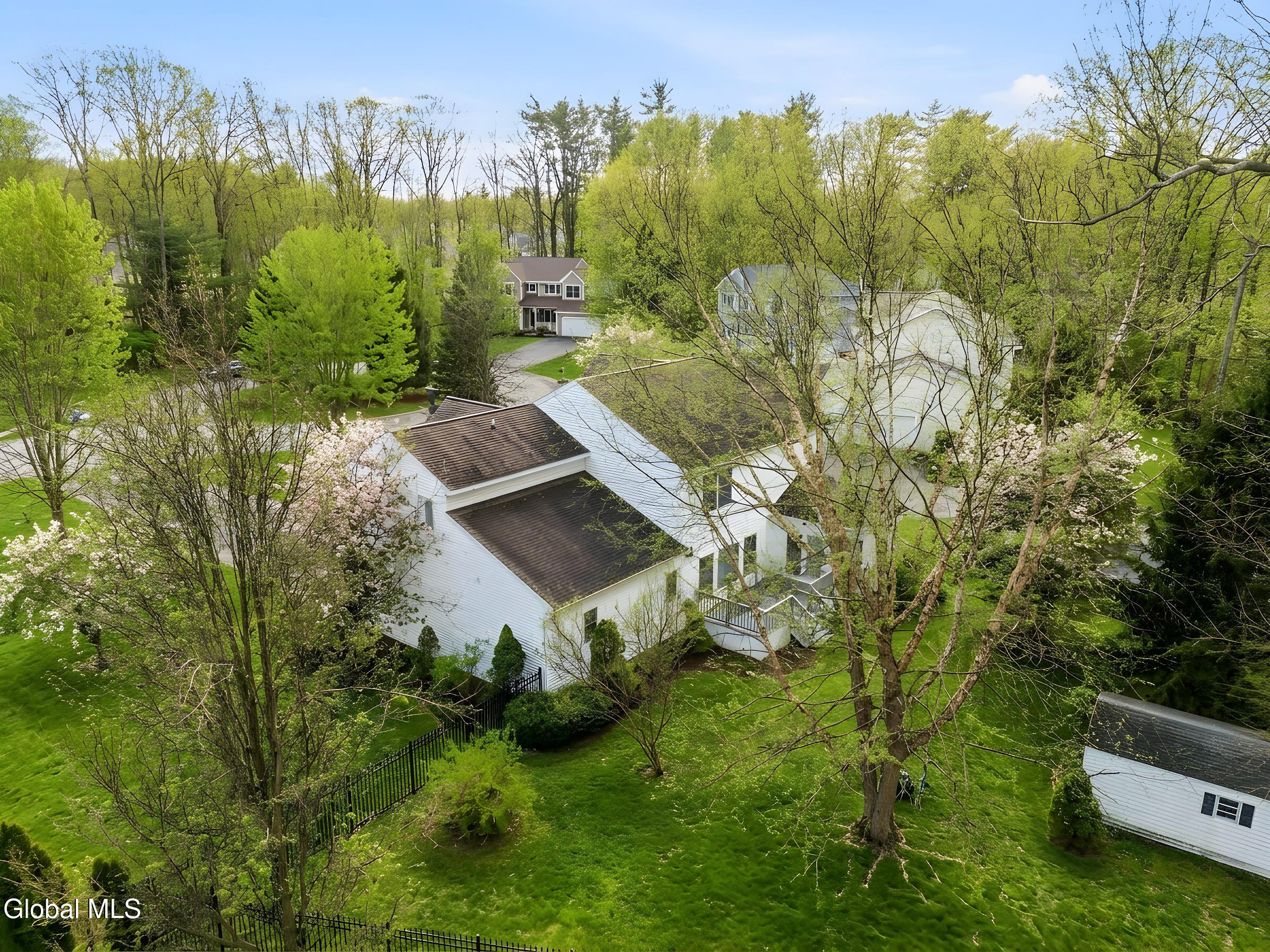 12 Patriot Circle Clifton Park NY 12065
