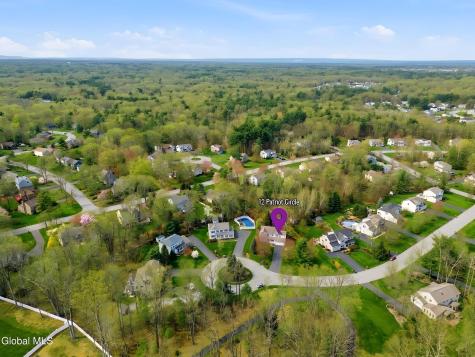 12 Patriot Circle Clifton Park NY 12065