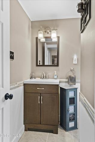 9549 Graphite Mountain Road Hague NY 12836