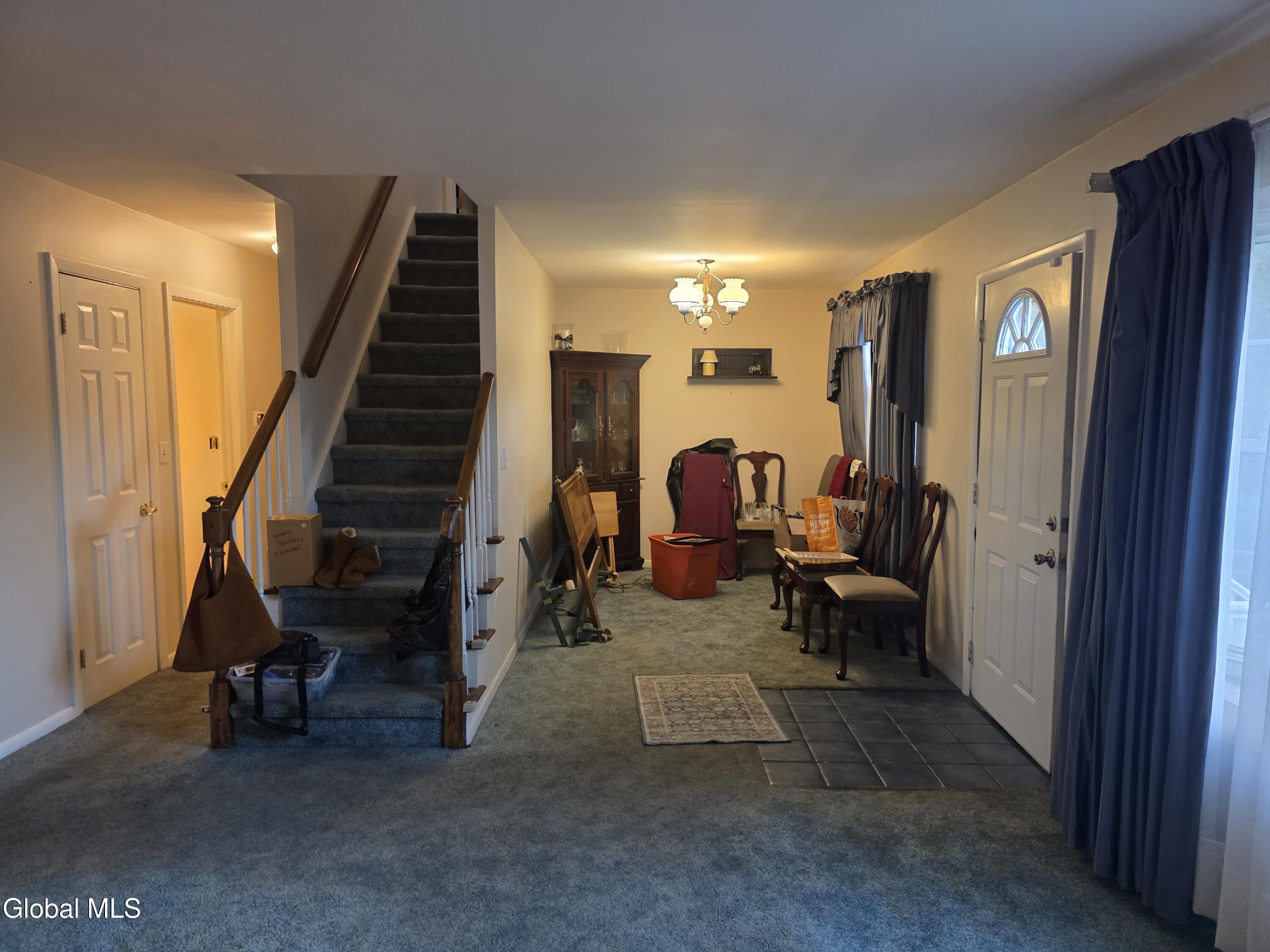 4 Chris Place Colonie NY 12205