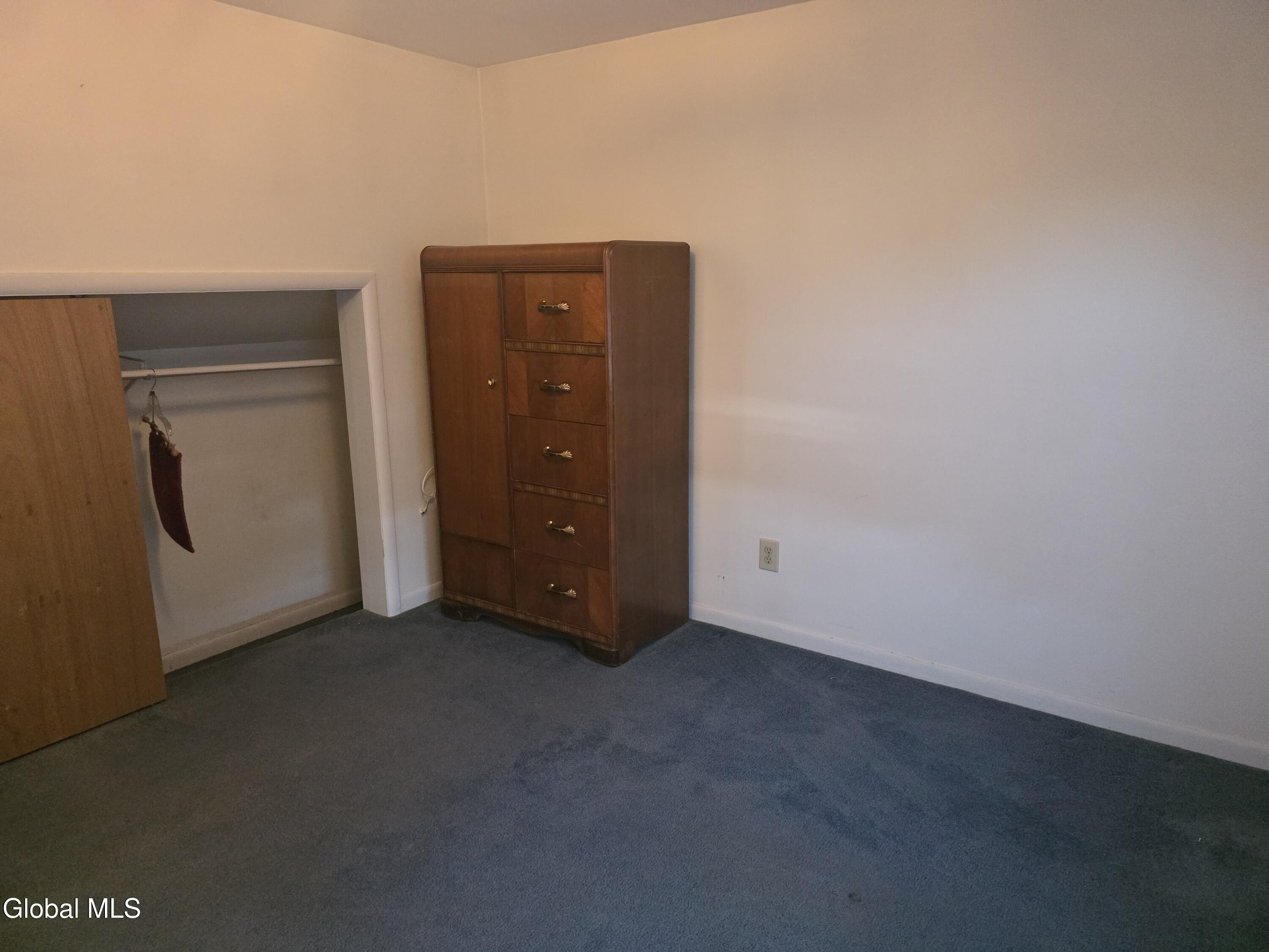 4 Chris Place Colonie NY 12205