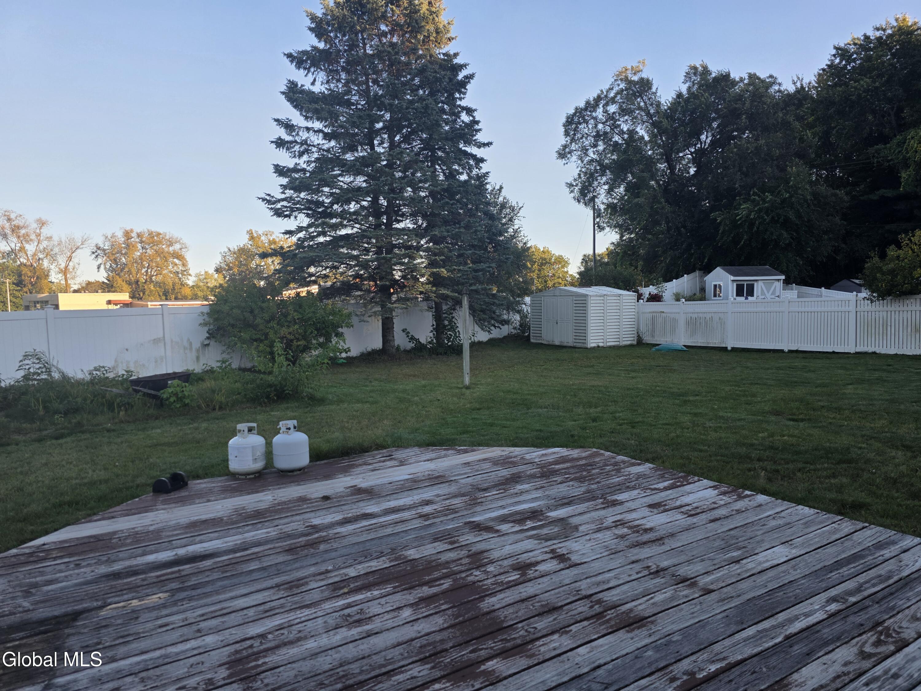4 Chris Place Colonie NY 12205
