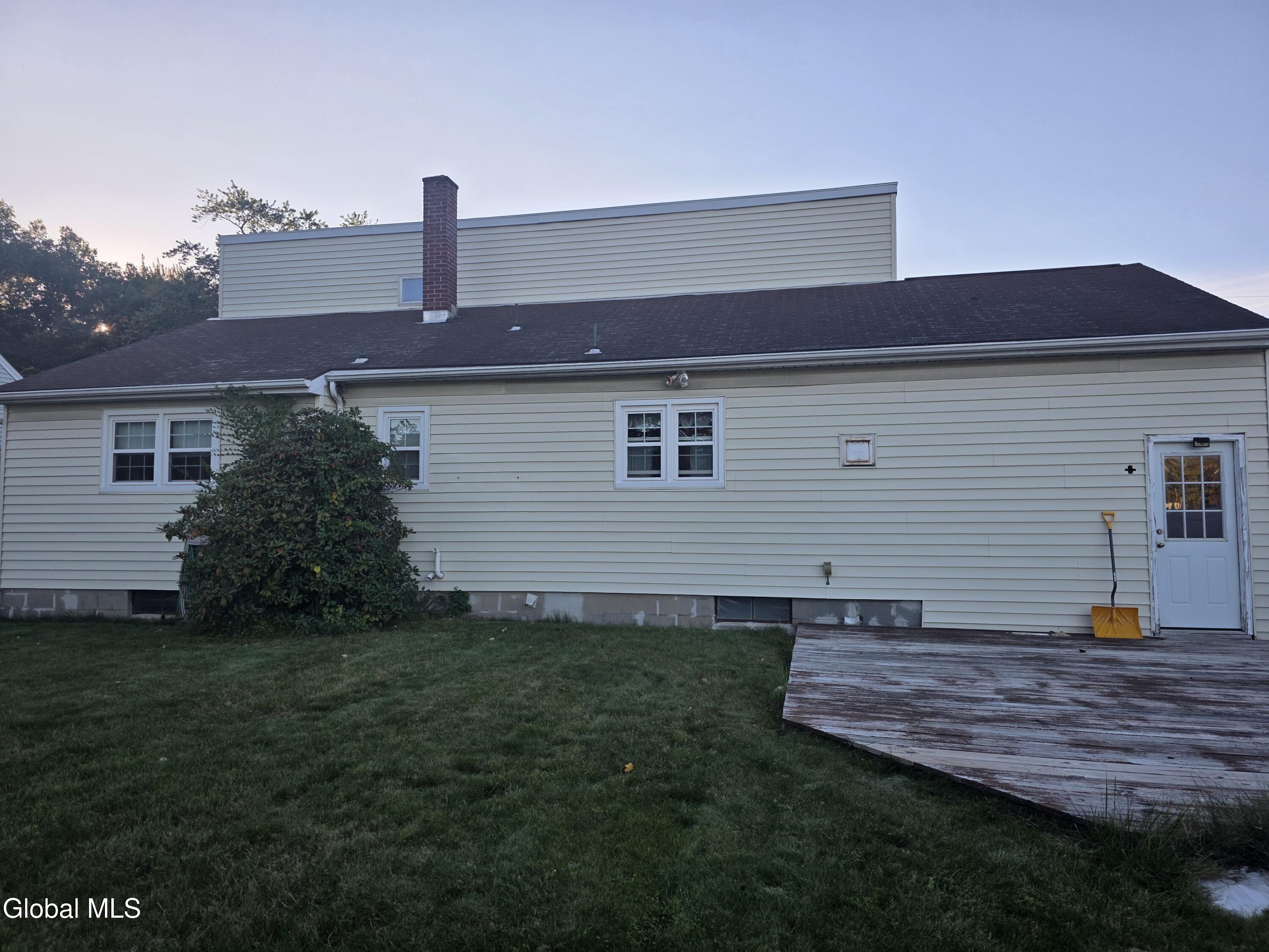 4 Chris Place Colonie NY 12205