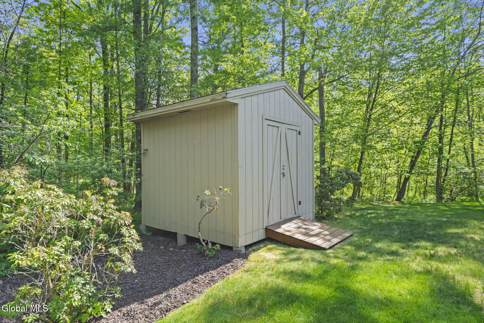 207 Swift Road Voorheesville NY 12186