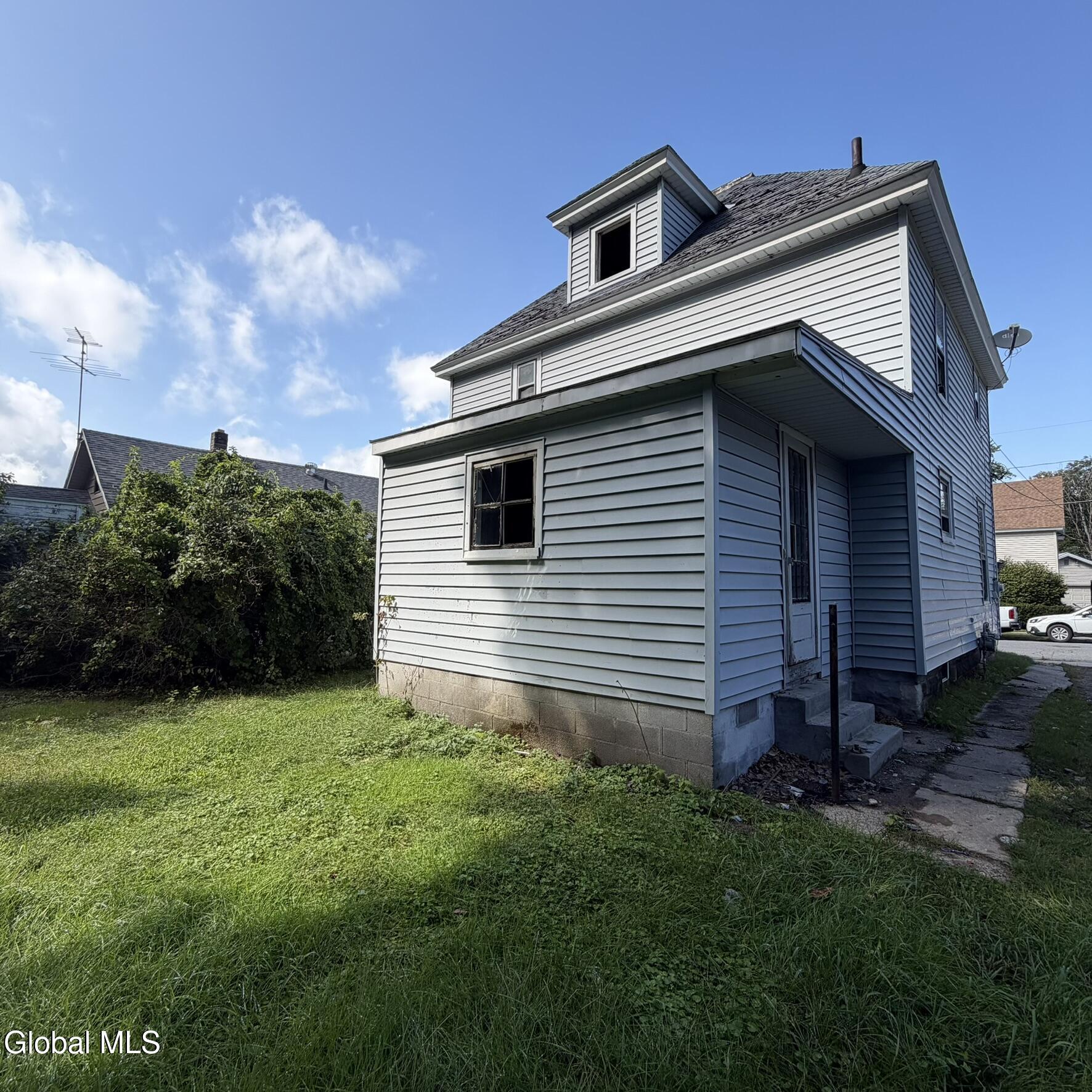 62 Steele Avenue Gloversville NY 12078