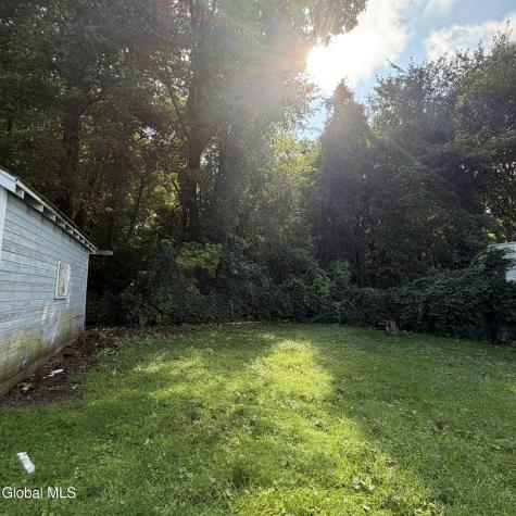62 Steele Avenue Gloversville NY 12078