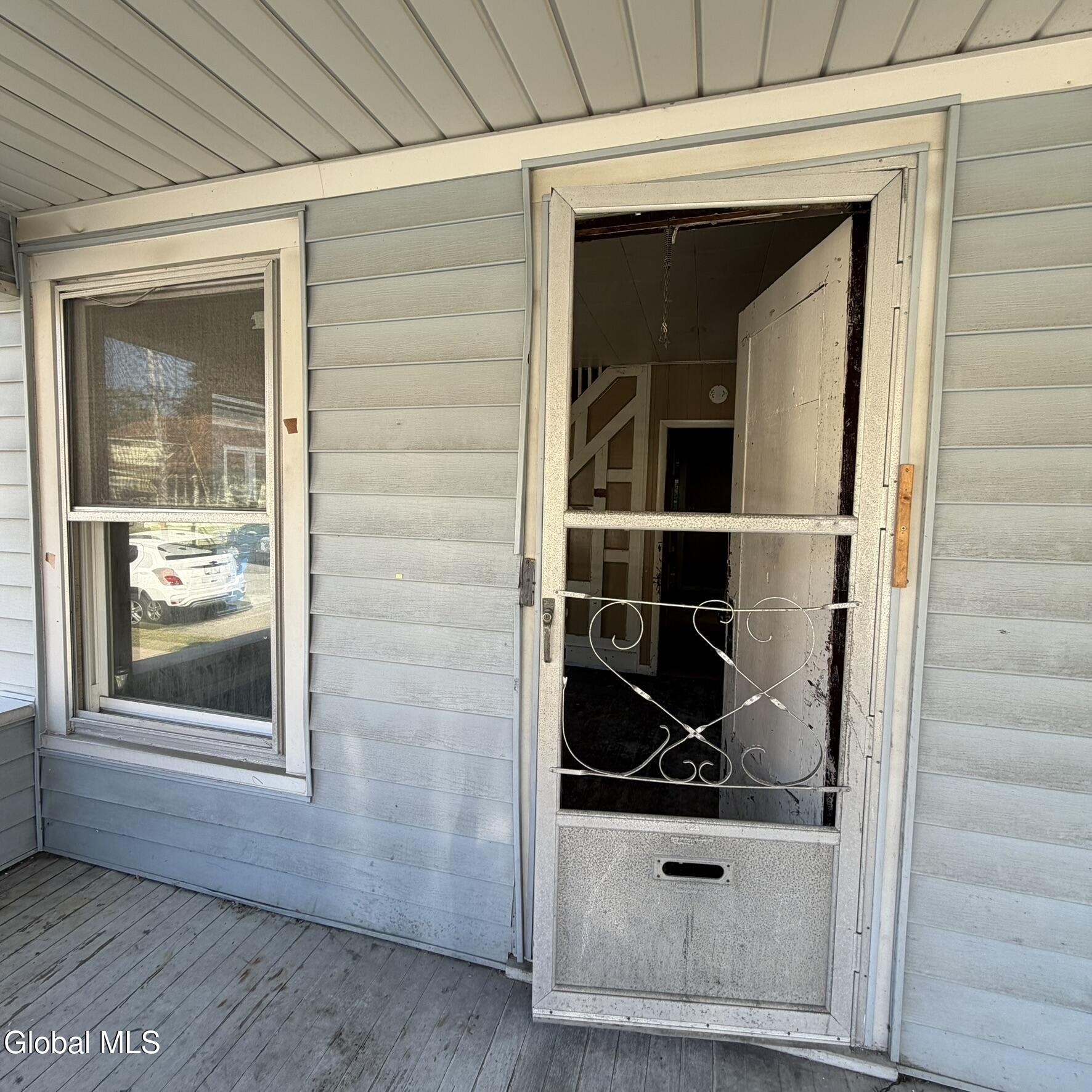 62 Steele Avenue Gloversville NY 12078