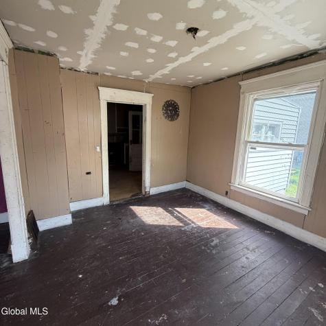 62 Steele Avenue Gloversville NY 12078