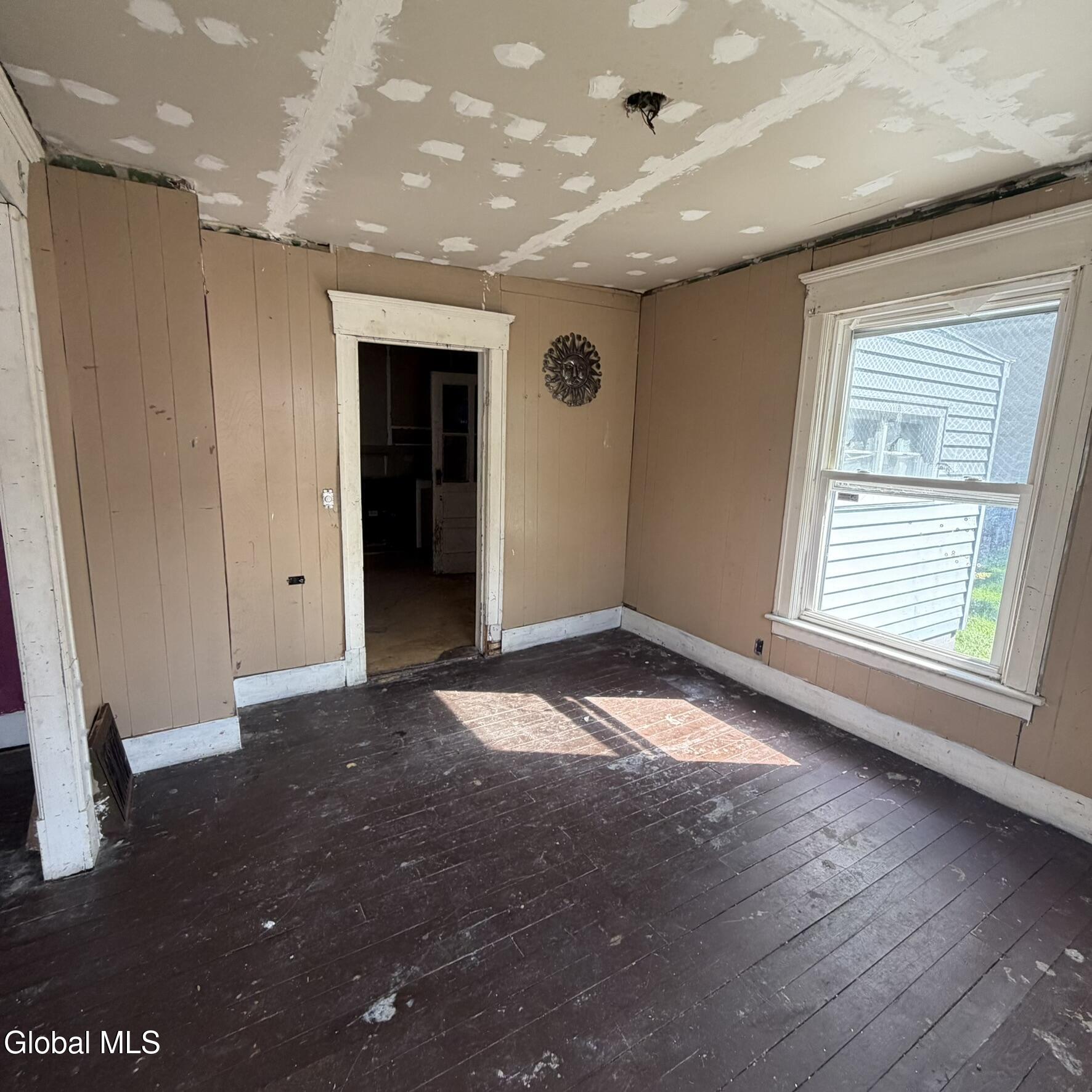 62 Steele Avenue Gloversville NY 12078