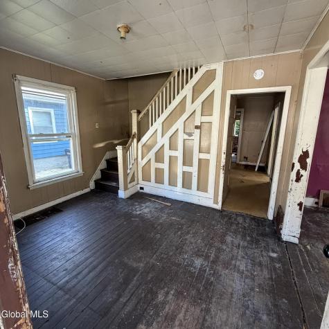 62 Steele Avenue Gloversville NY 12078