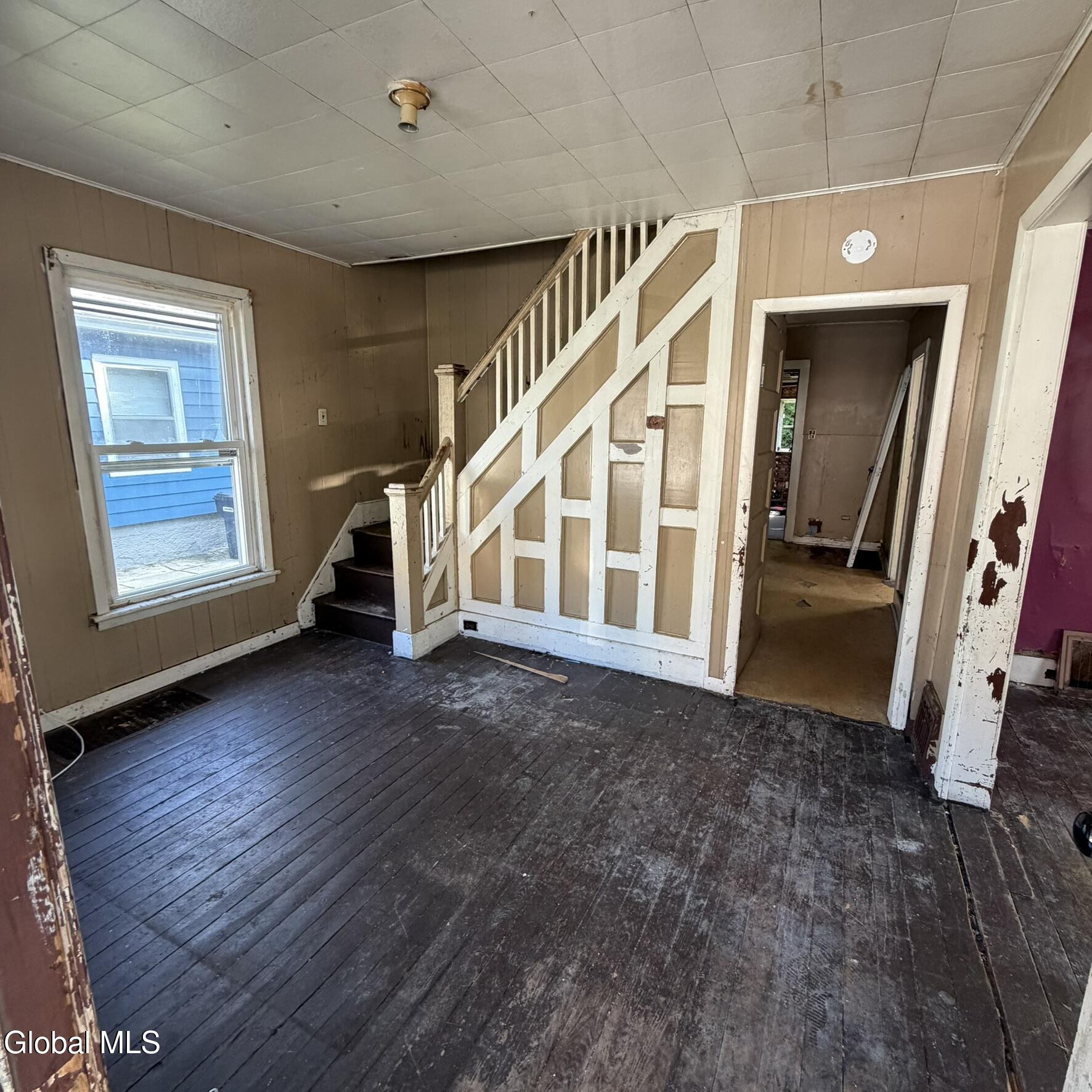 62 Steele Avenue Gloversville NY 12078