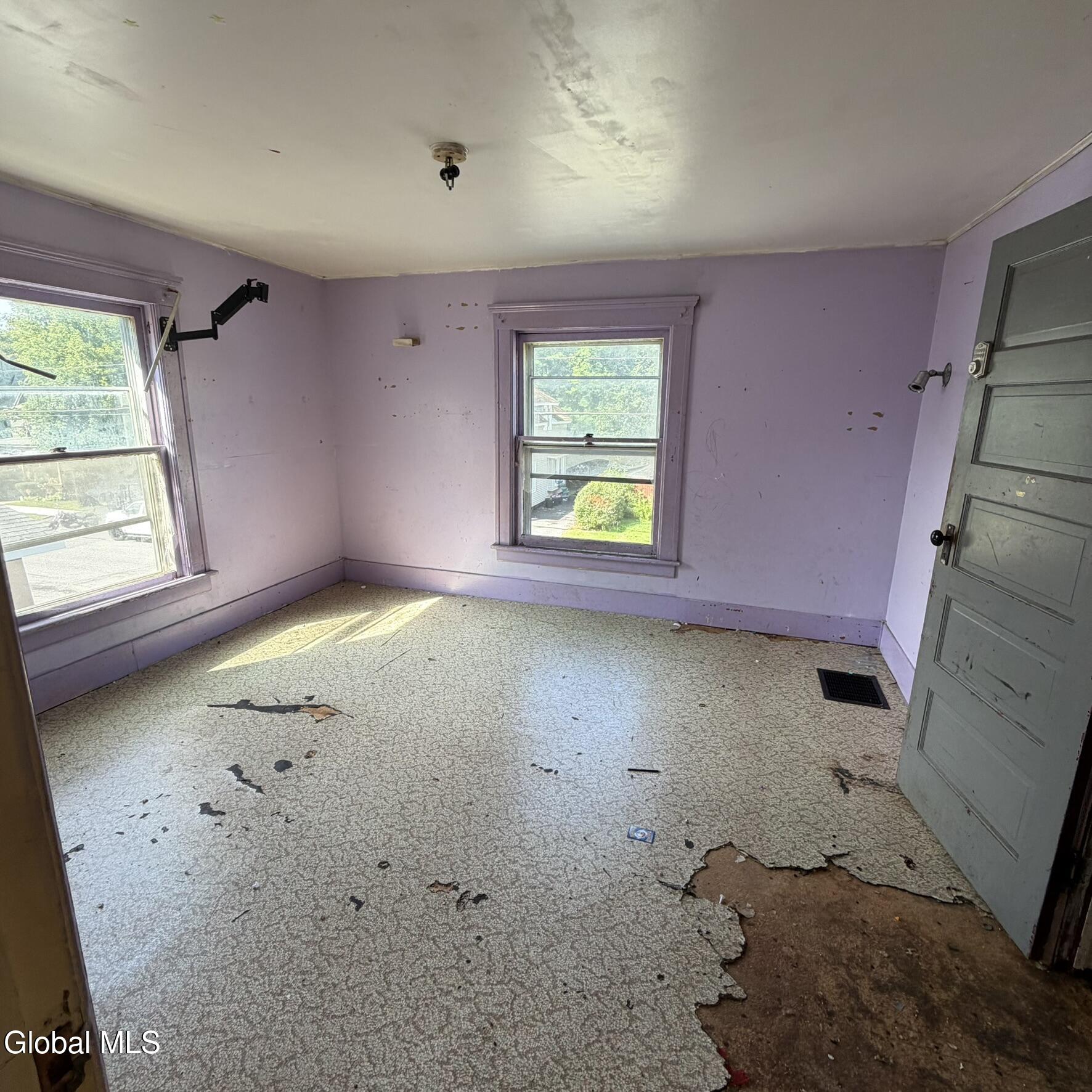 62 Steele Avenue Gloversville NY 12078