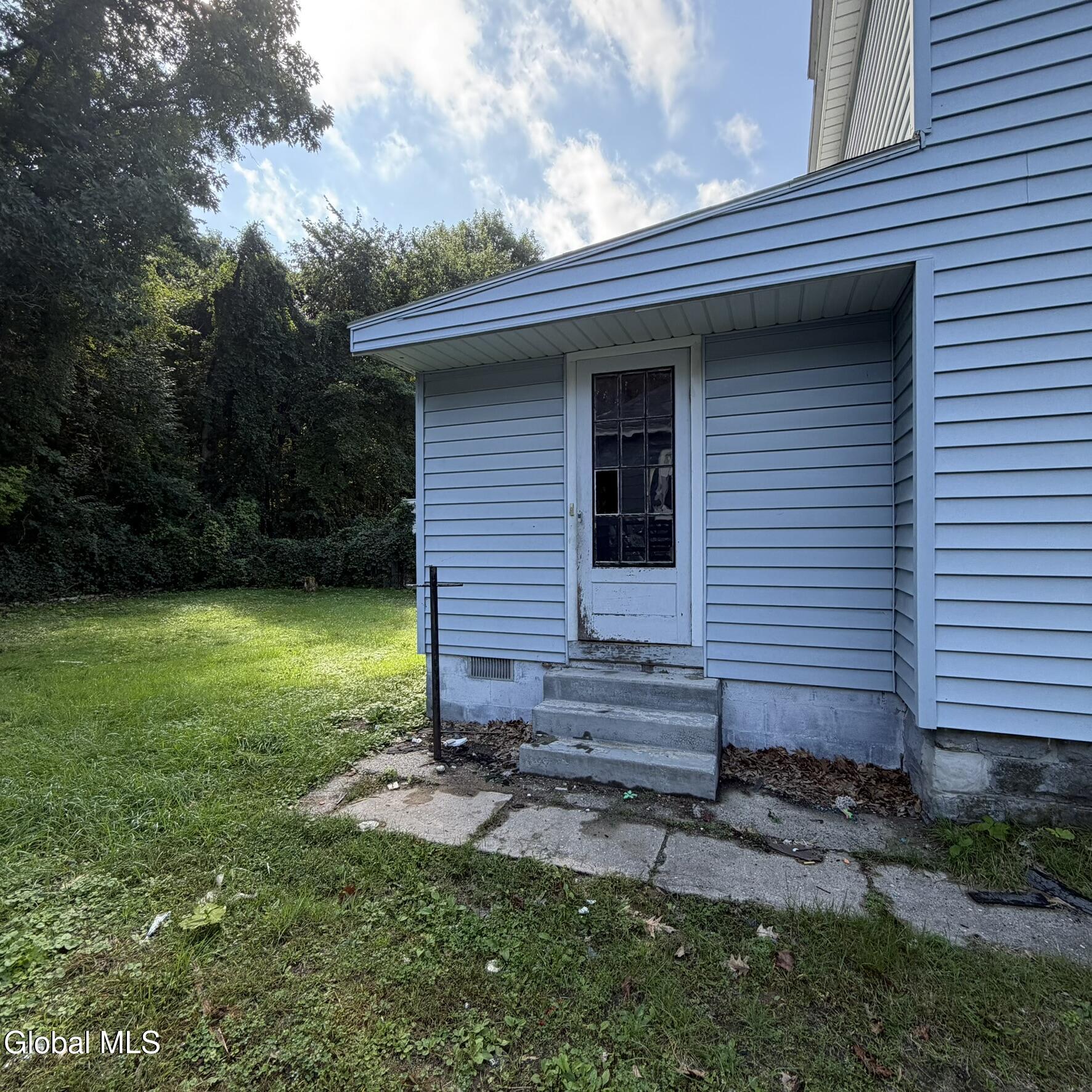 62 Steele Avenue Gloversville NY 12078