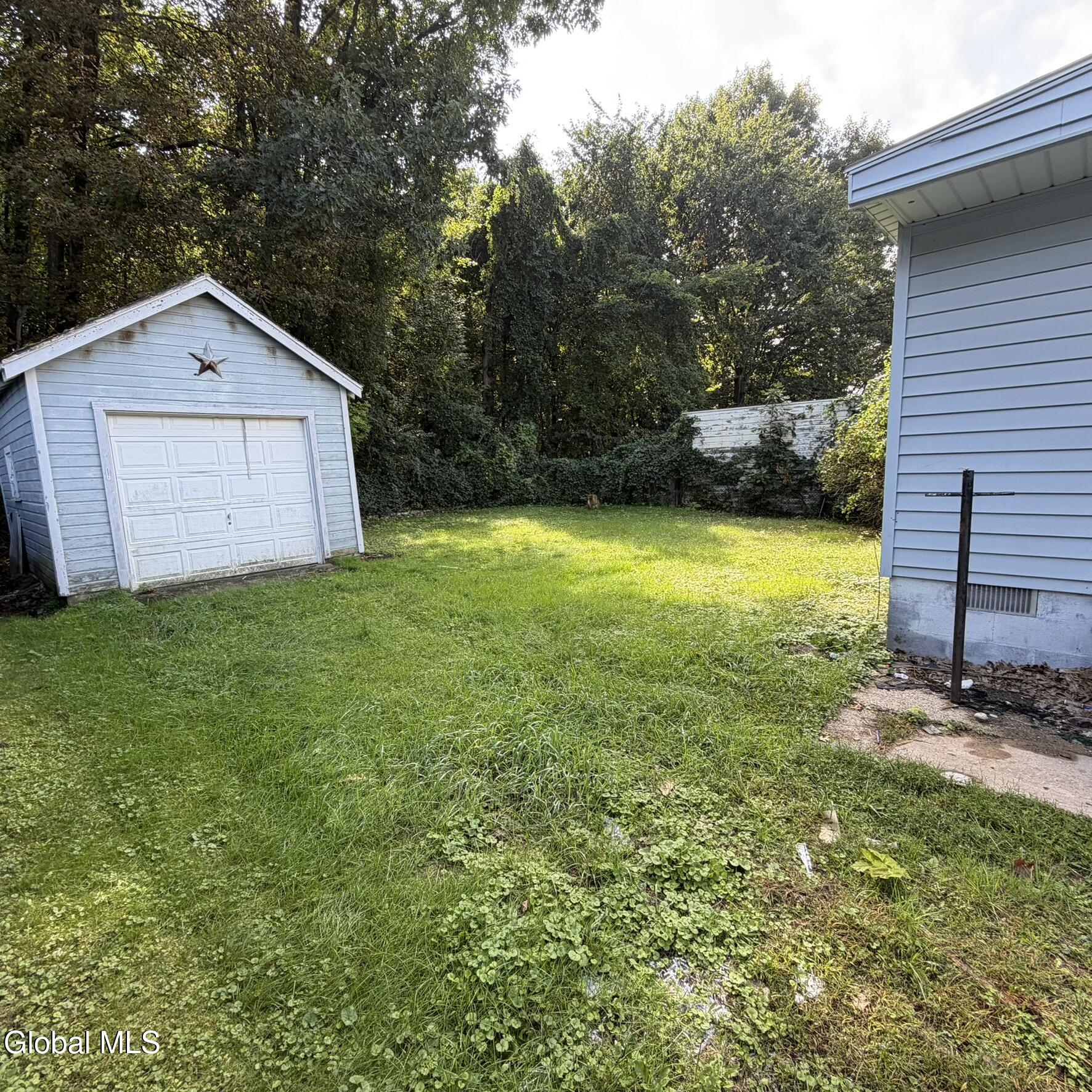 62 Steele Avenue Gloversville NY 12078