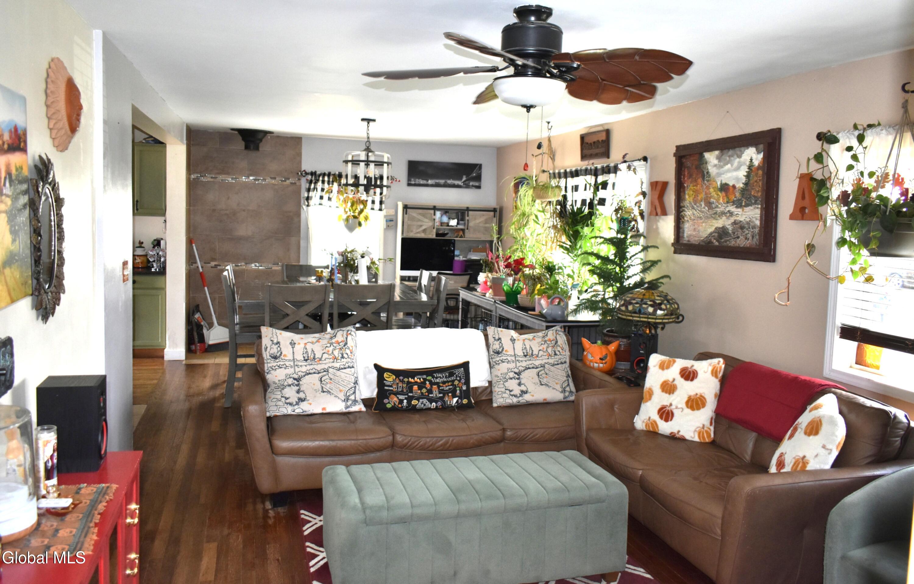 131 New York 82 Hudson NY 12534