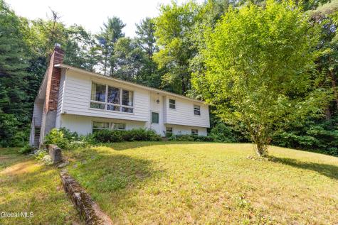 20 Vetter Avenue Chestertown NY 12817
