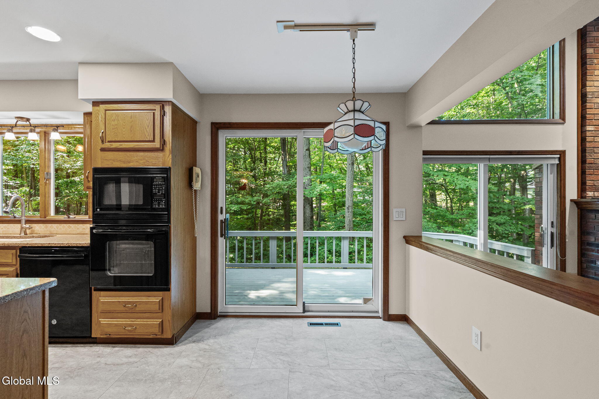 9 Newport Drive Clifton Park NY 12065