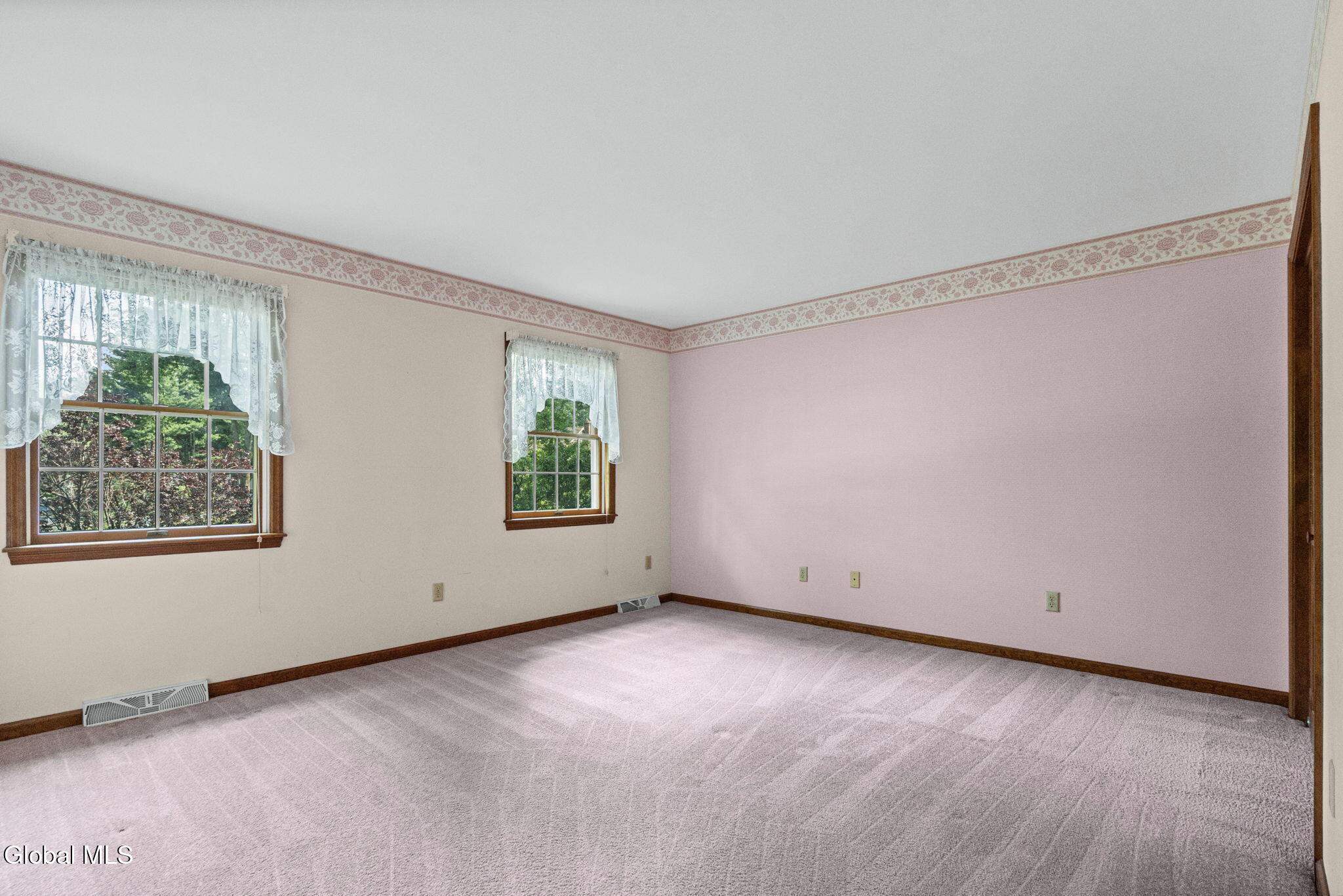 9 Newport Drive Clifton Park NY 12065