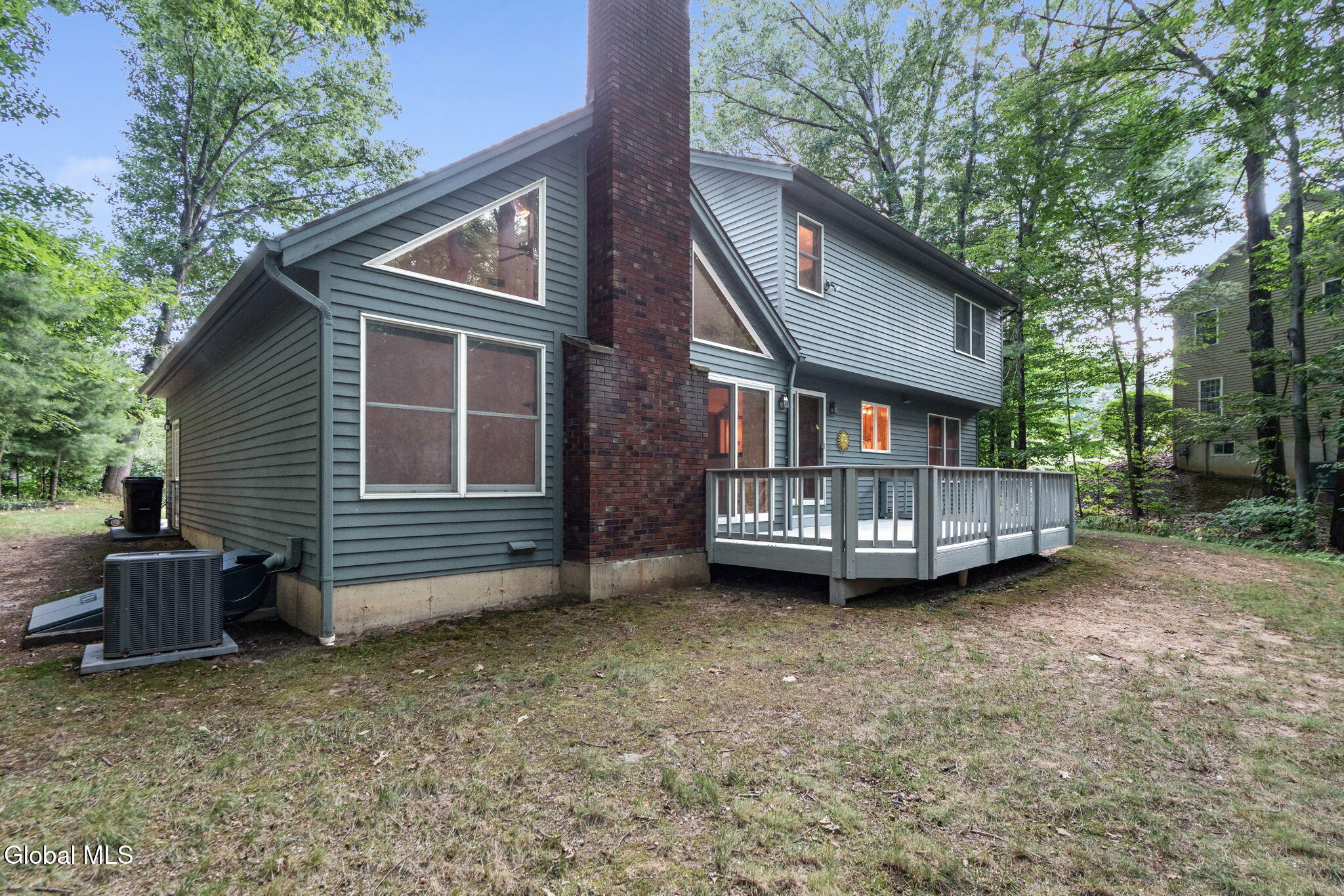 9 Newport Drive Clifton Park NY 12065