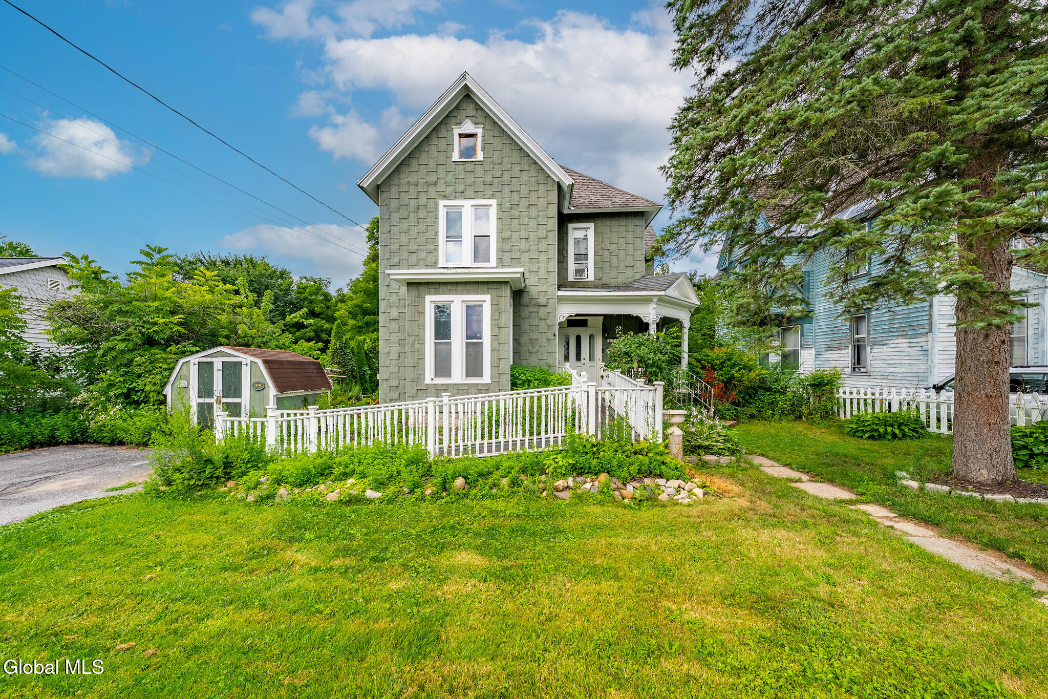 25 Chestnut Street Johnstown NY 12095