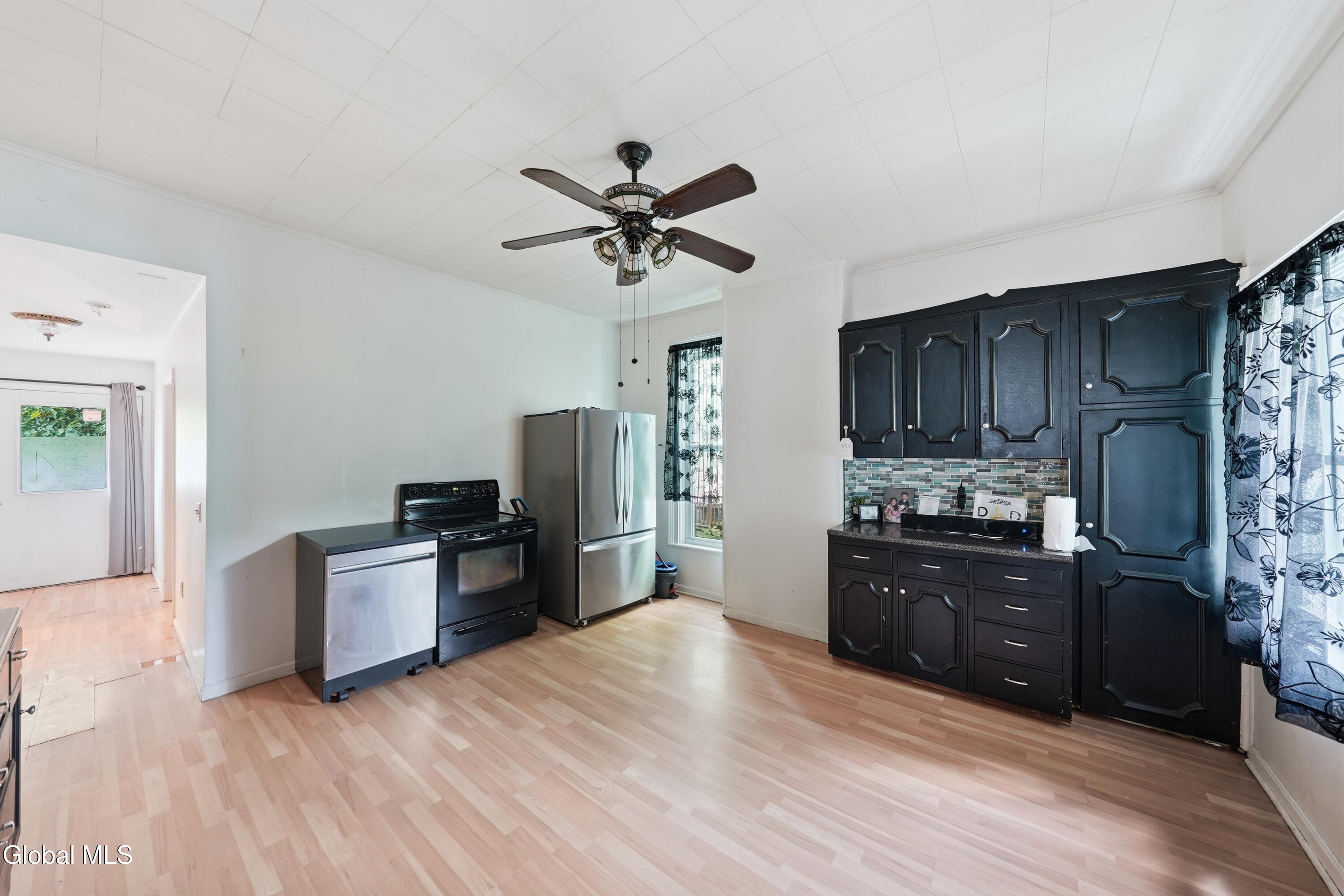 25 Chestnut Street Johnstown NY 12095
