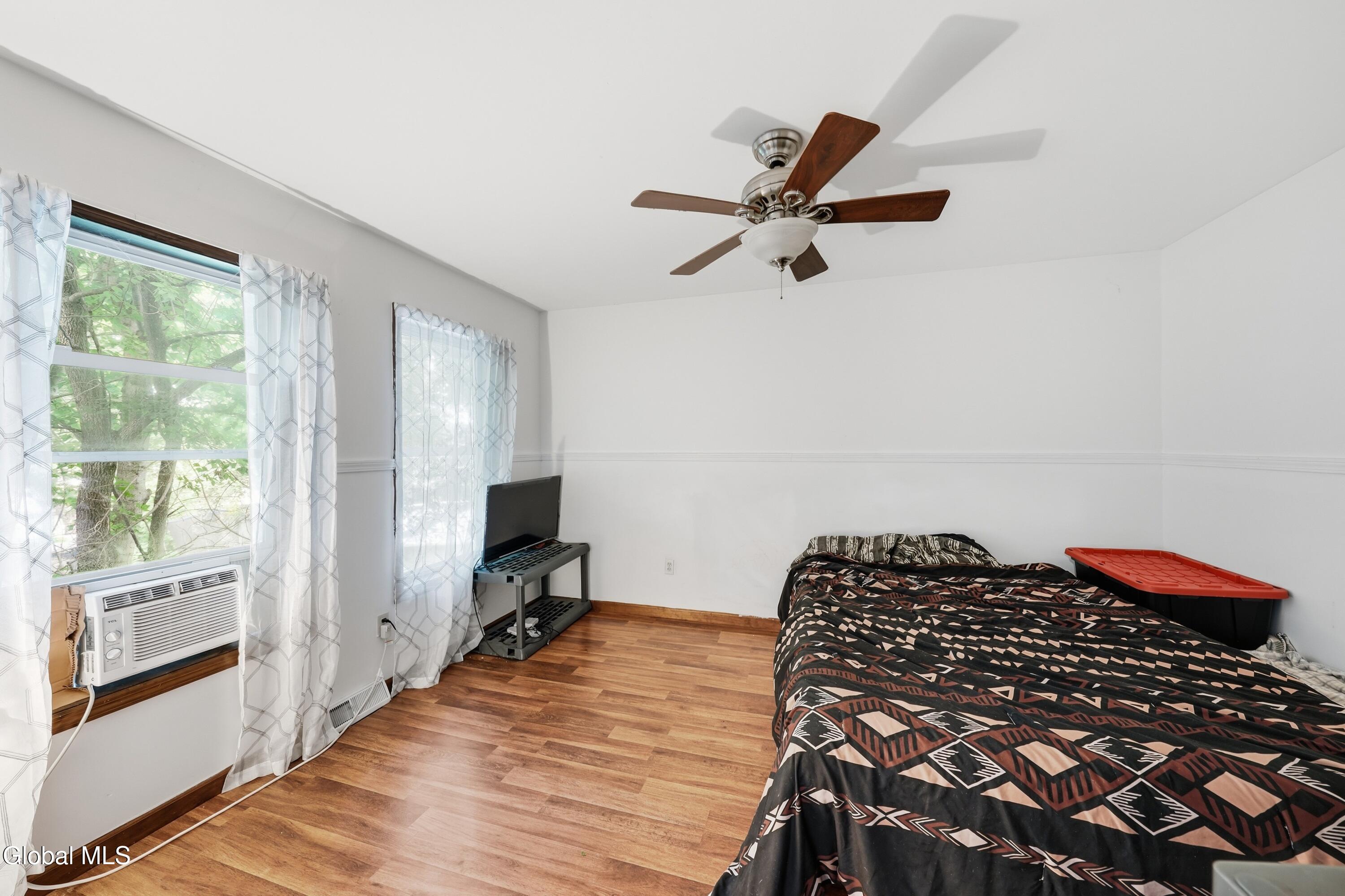 25 Chestnut Street Johnstown NY 12095