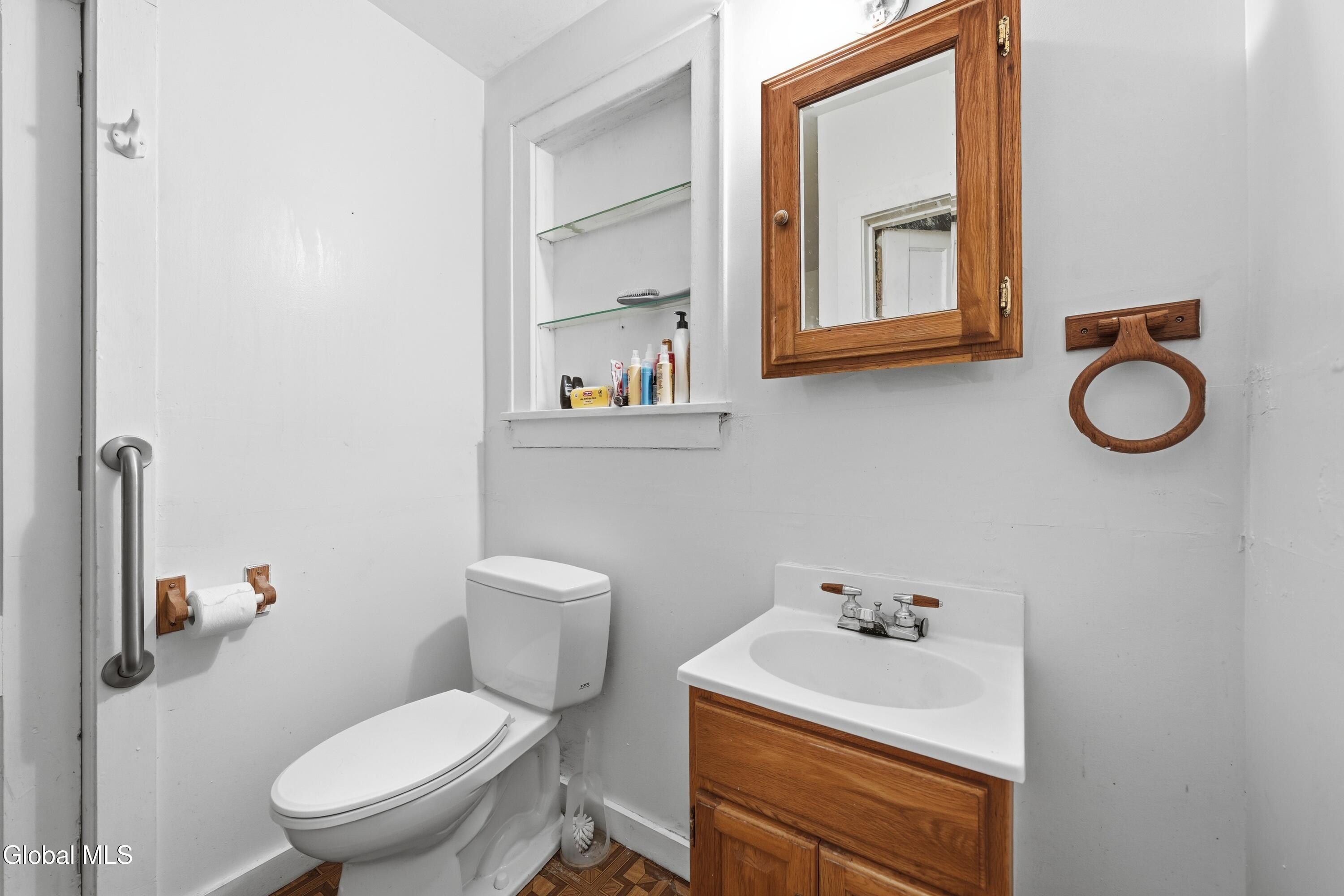 25 Chestnut Street Johnstown NY 12095