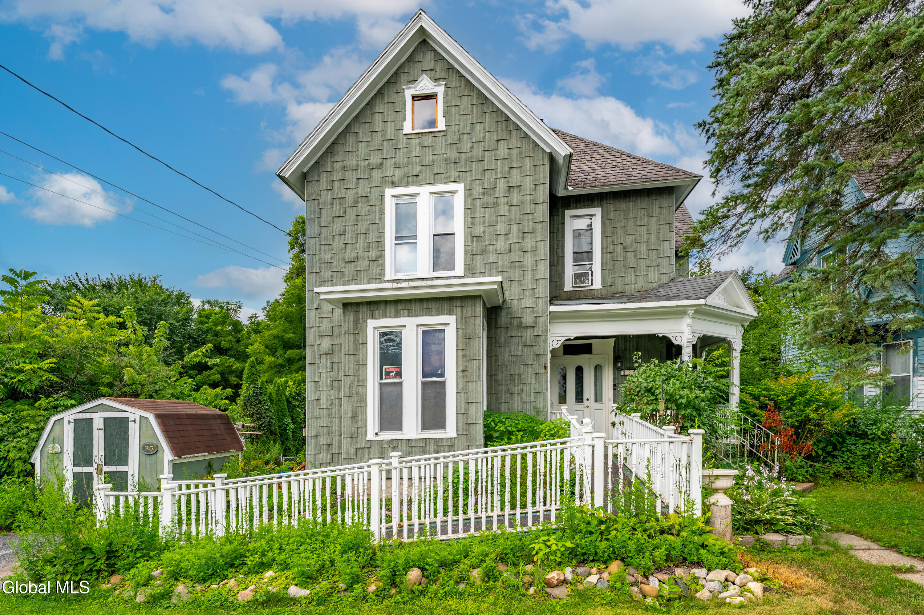 25 Chestnut Street Johnstown NY 12095