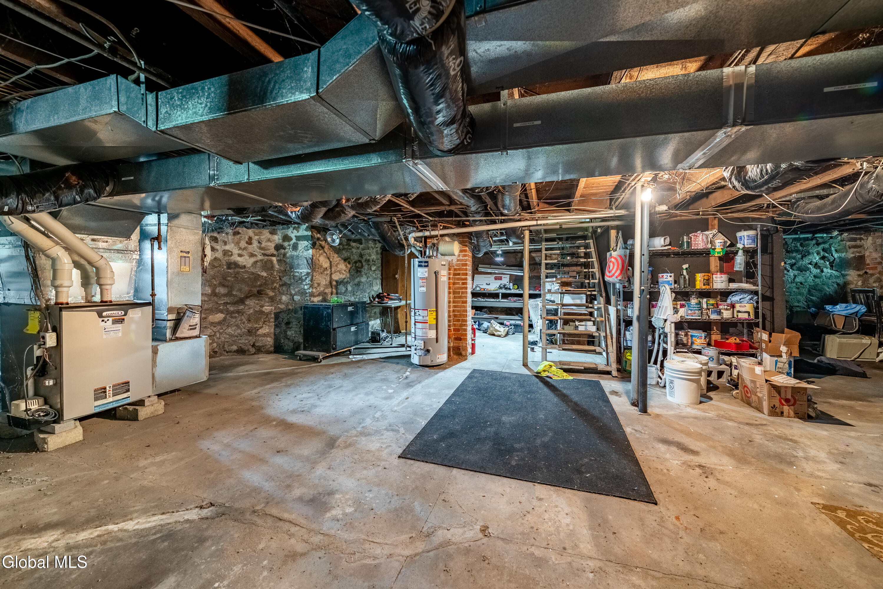 25 Chestnut Street Johnstown NY 12095