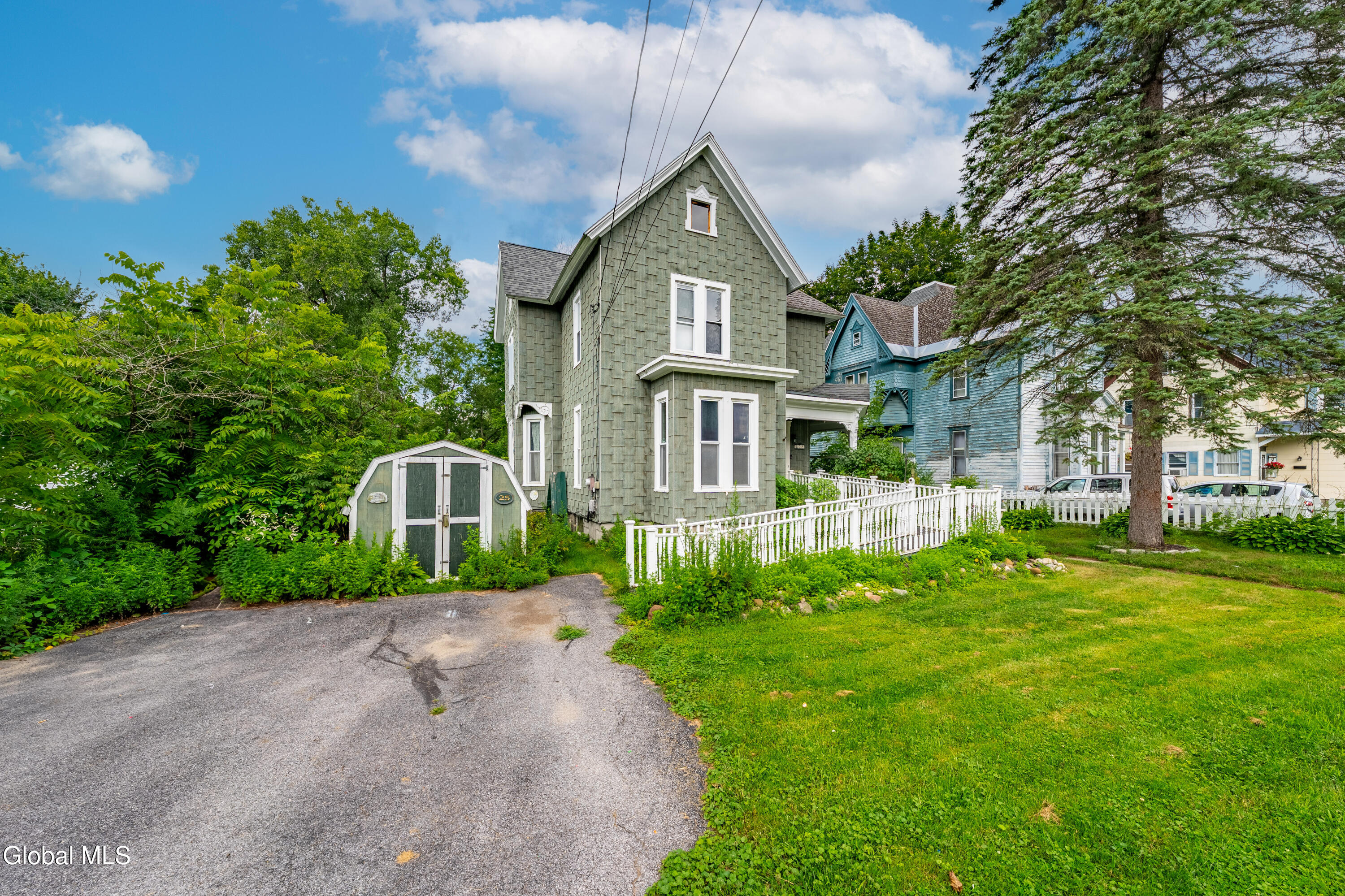 25 Chestnut Street Johnstown NY 12095