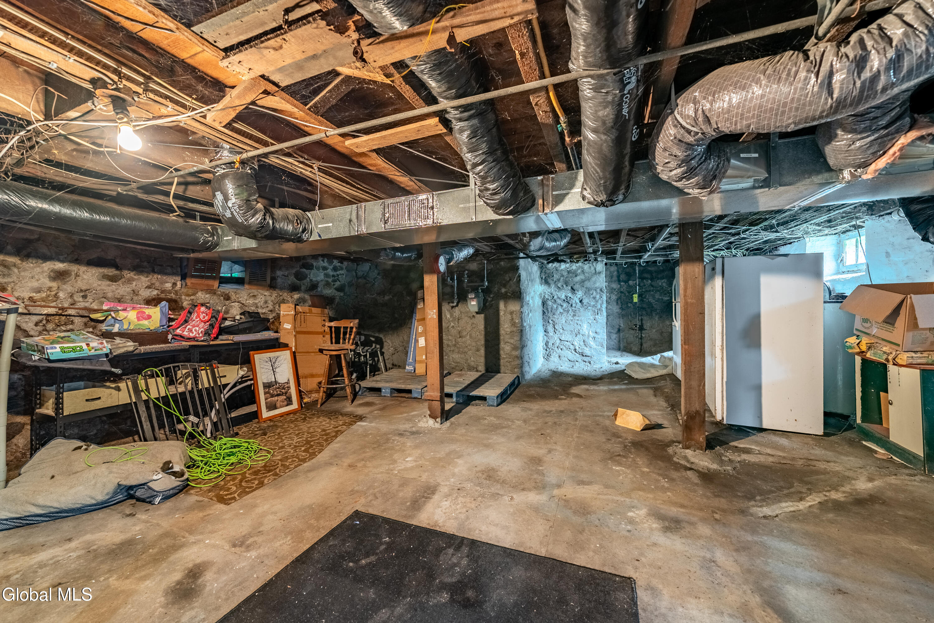 25 Chestnut Street Johnstown NY 12095