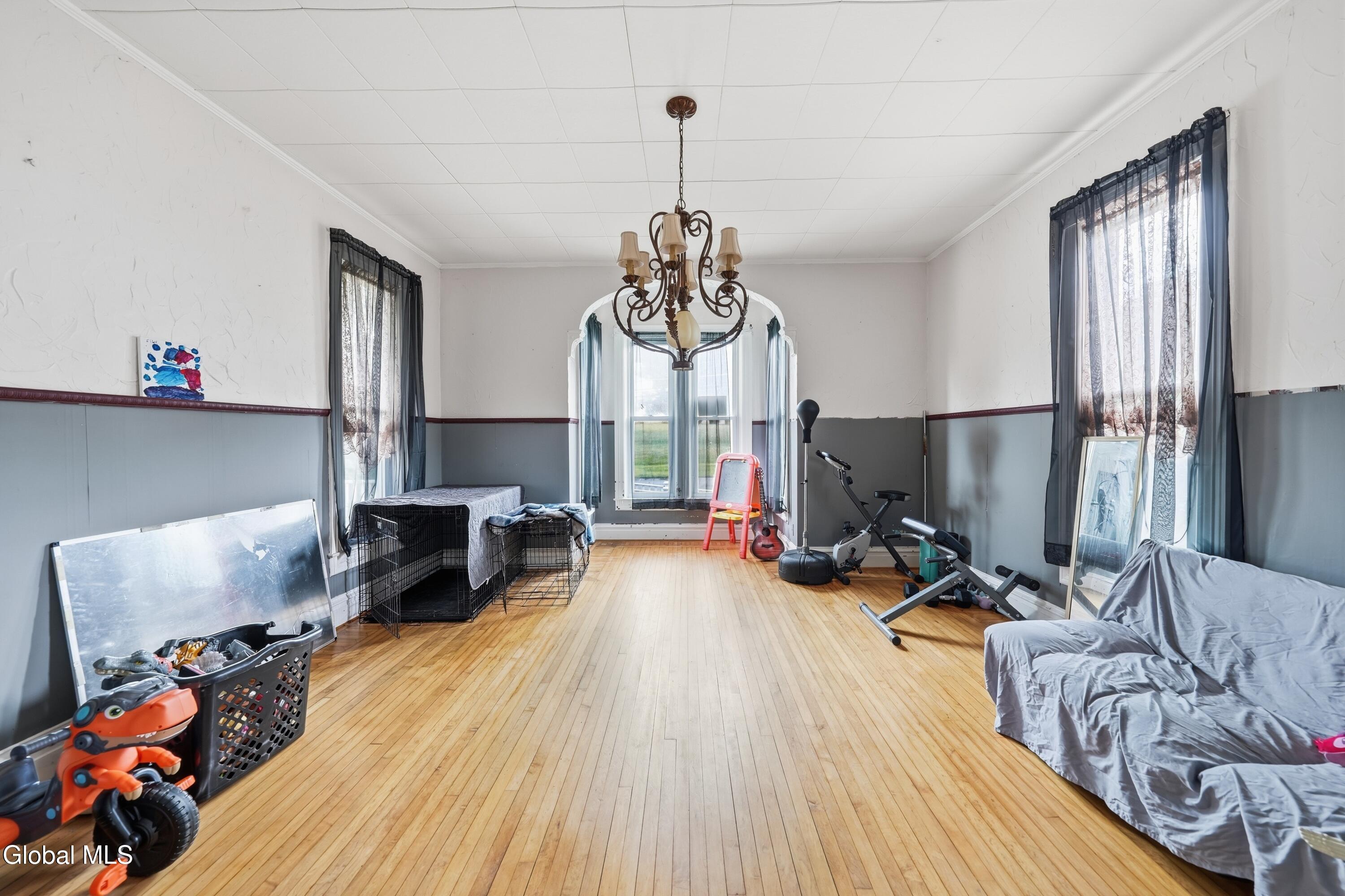 25 Chestnut Street Johnstown NY 12095
