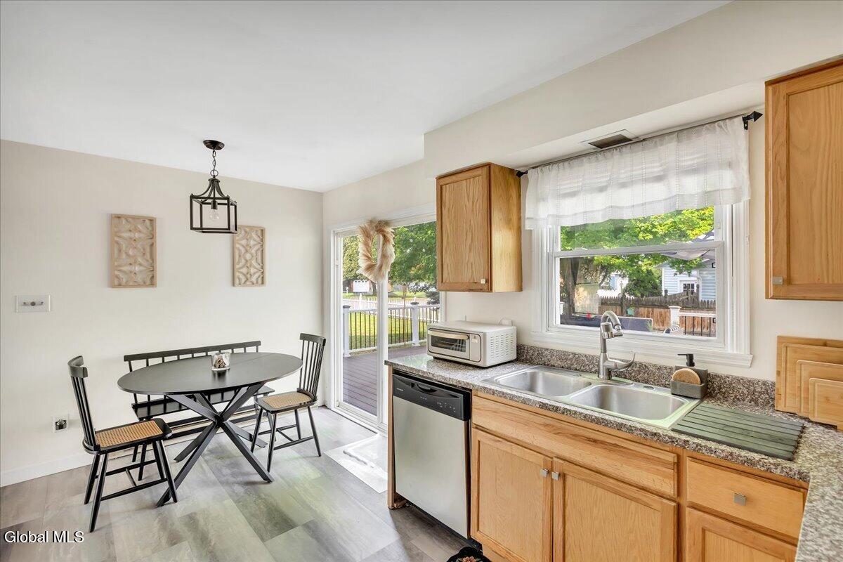 3 Michelle Lane Schenectady NY 12309