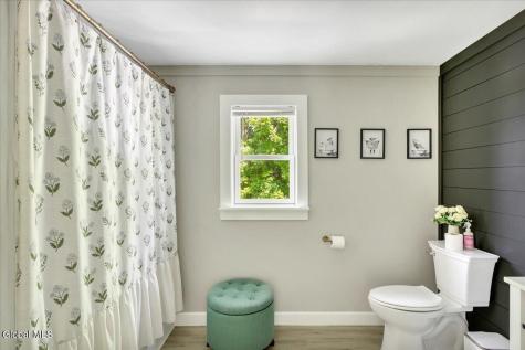 3 Michelle Lane Schenectady NY 12309