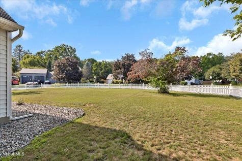 3 Michelle Lane Schenectady NY 12309