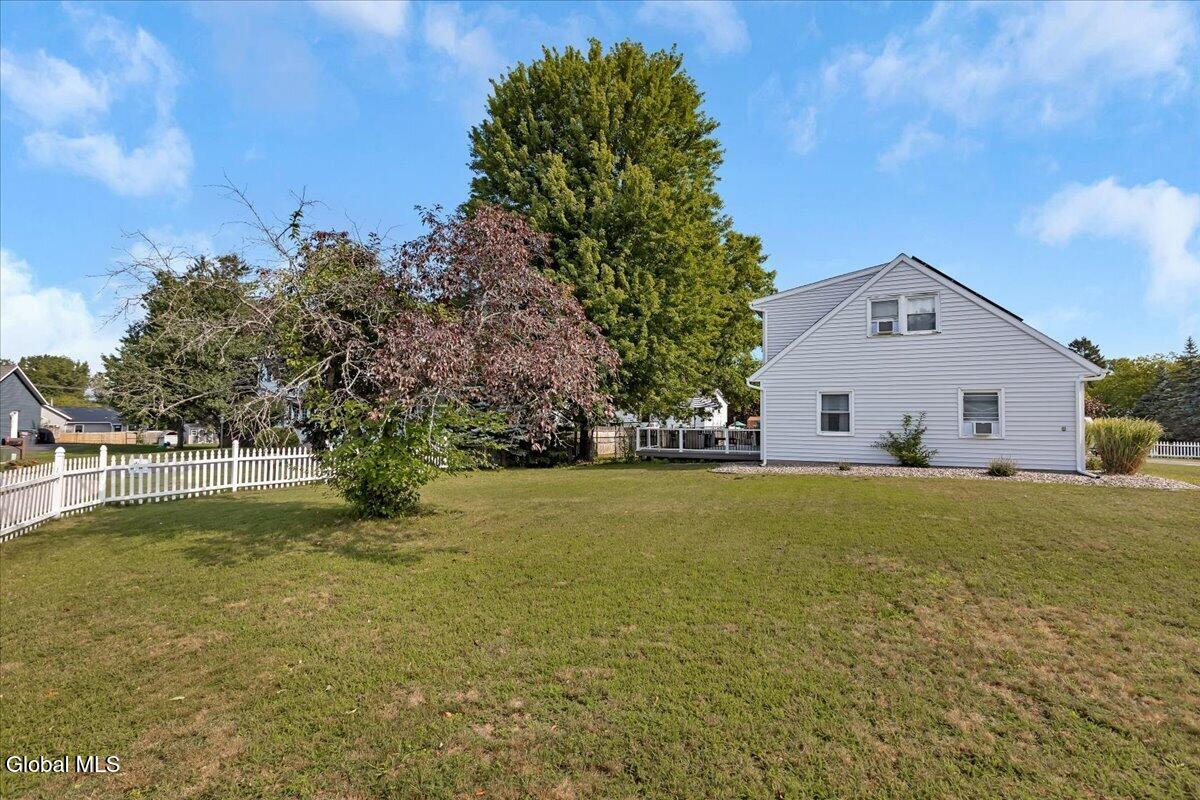 3 Michelle Lane Schenectady NY 12309