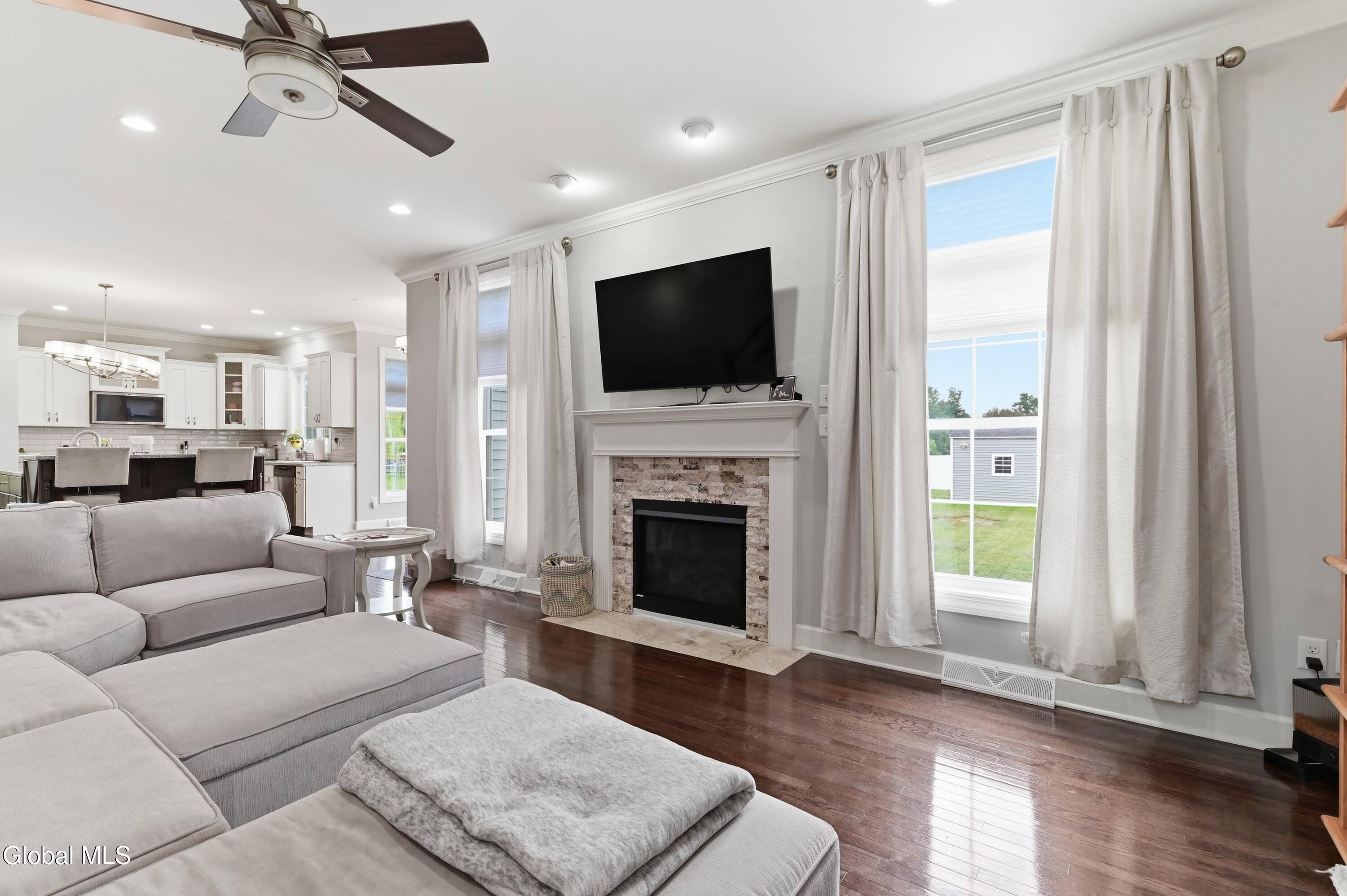 2 Haywood Lane Rensselaer NY 12144
