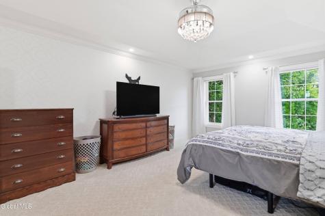 2 Haywood Lane Rensselaer NY 12144