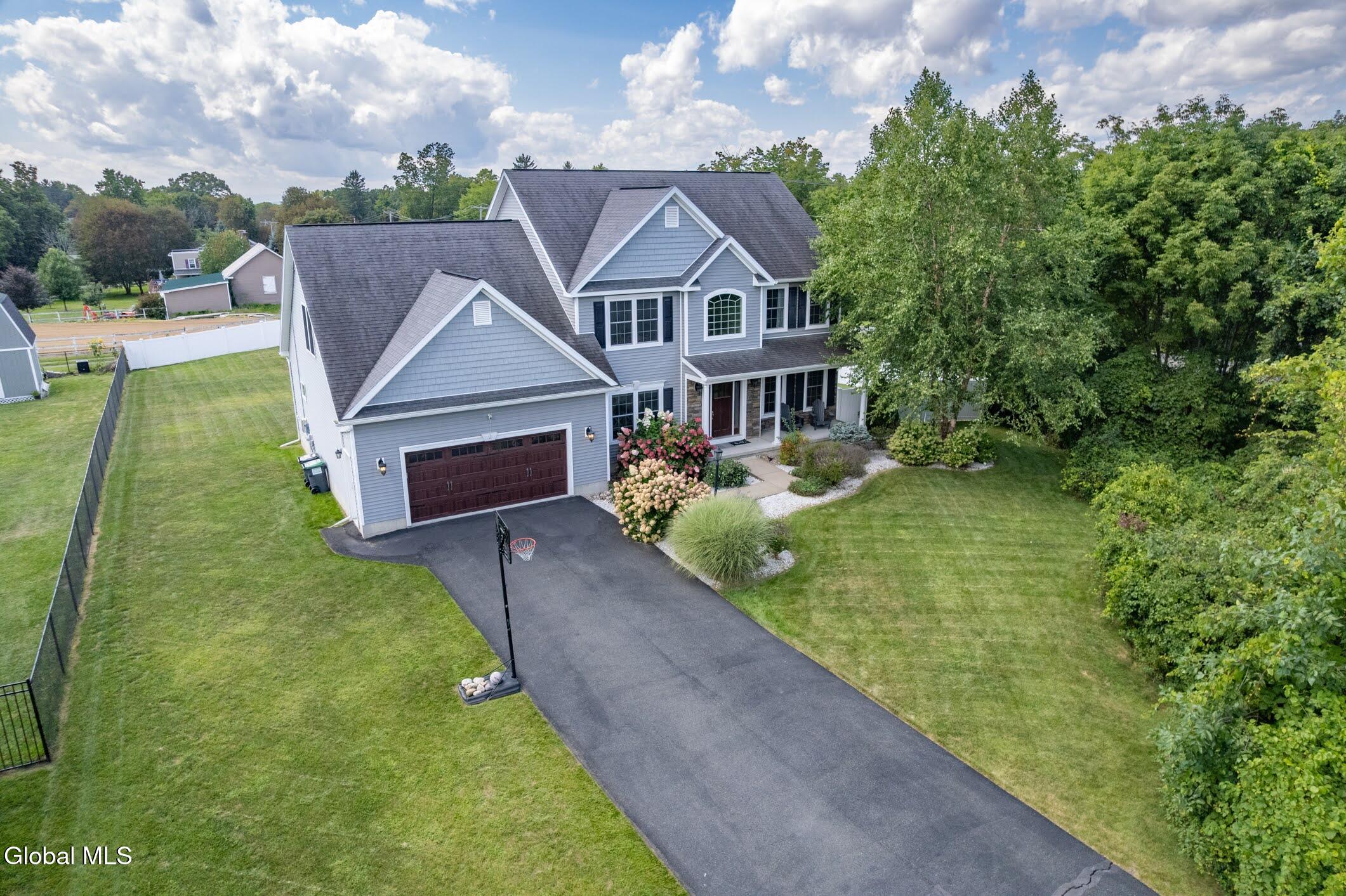 2 Haywood Lane Rensselaer NY 12144