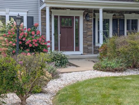 2 Haywood Lane Rensselaer NY 12144