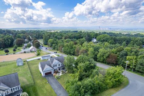2 Haywood Lane Rensselaer NY 12144