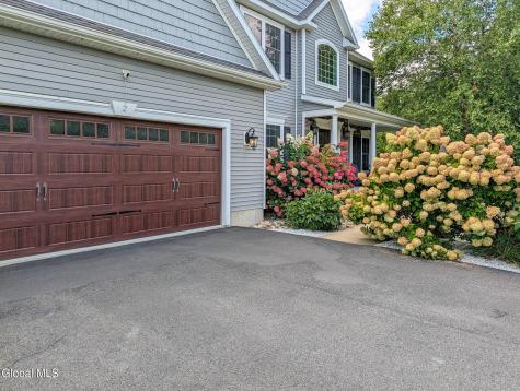 2 Haywood Lane Rensselaer NY 12144