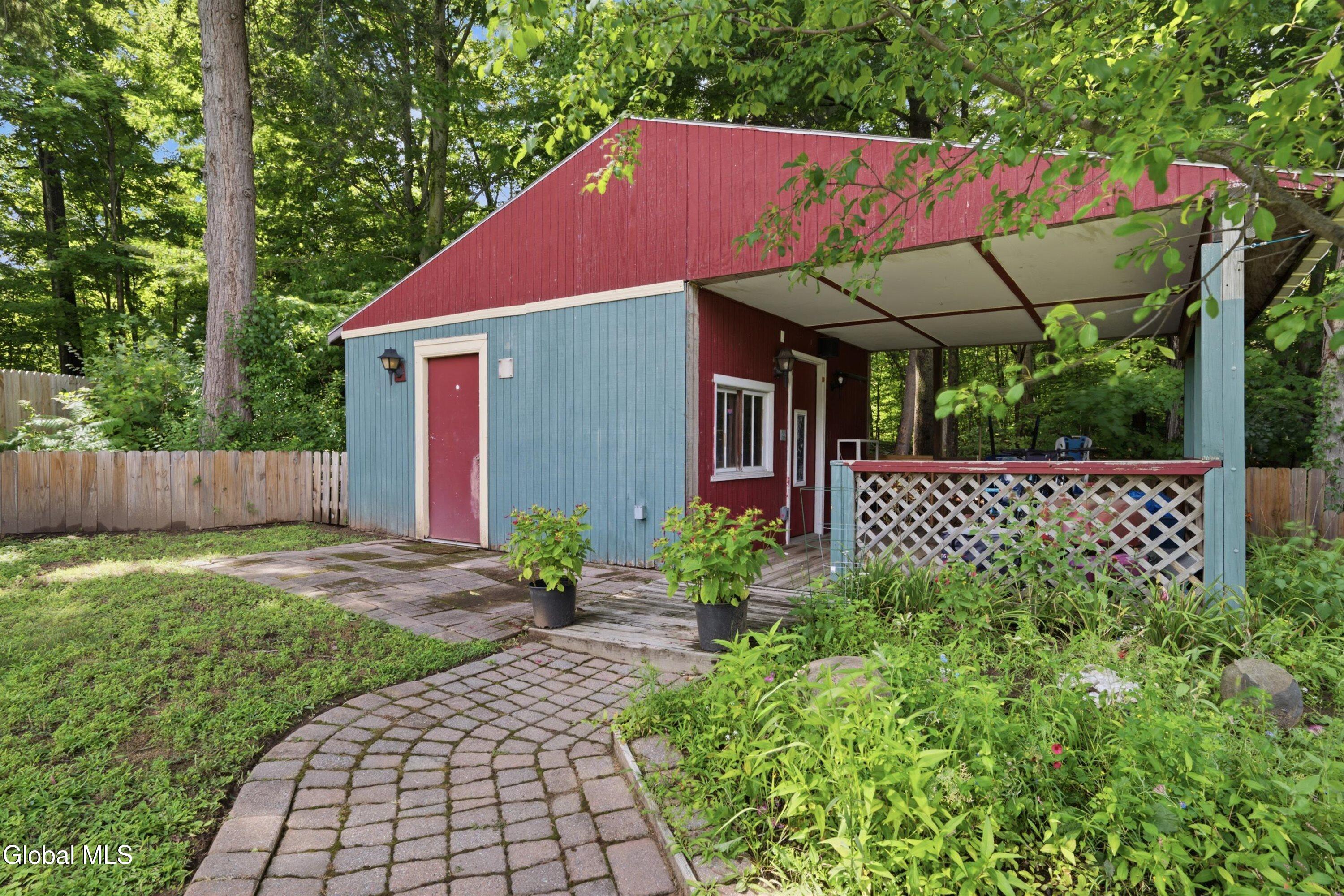 44 Washington Avenue Round Lake NY 12151