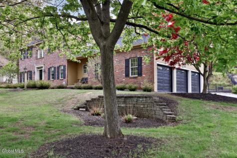 7 Deep Woods Drive Latham NY 12110