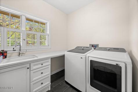 7 Deep Woods Drive Latham NY 12110