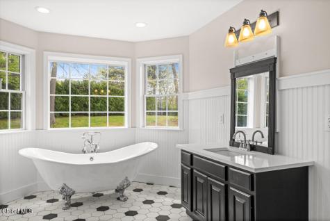 7 Deep Woods Drive Latham NY 12110