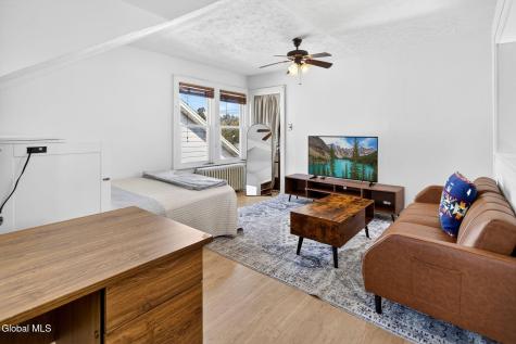 53 Fleetwood Avenue Albany NY 12208