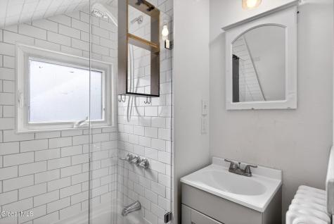 53 Fleetwood Avenue Albany NY 12208